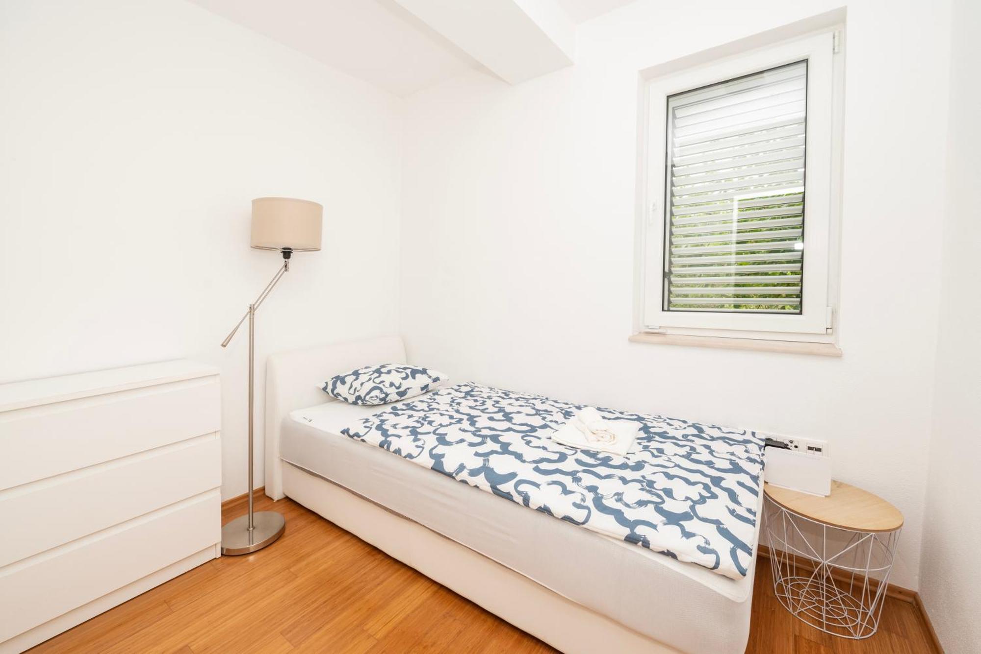 Apartment Paula Trogir Exterior photo